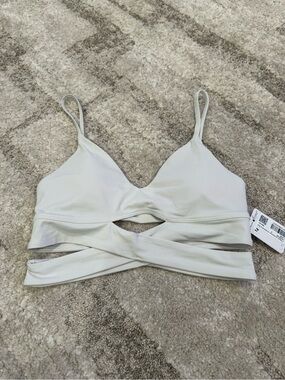 NWT- Lululemon Crossover Bra